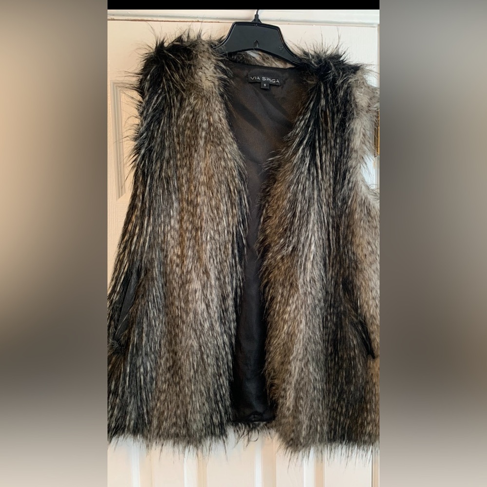 Via Spiga
Faux Fur Vest